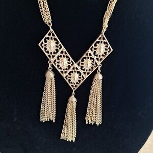 Vintage Gold Tone Tassel Necklace‎ Filigree Pendant Triple Chain Design 30 Inch